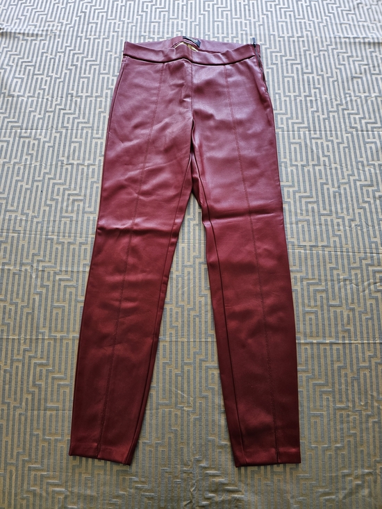 Zara Pants - Zara Faux-Leather Slim Leg Pants in Deep Wine